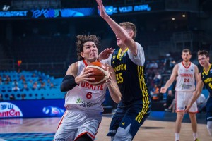 相当稳定的得分手！前马刺骑士侧翼球星是土耳其队的关键人物？